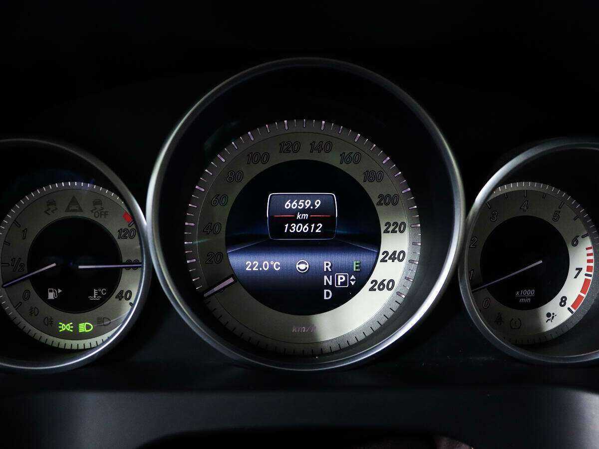 Mercedes-Benz E-Класс с пробегом — 2013 год. Фото: #7