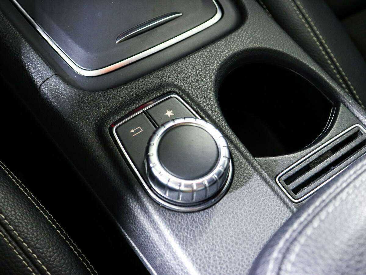 Mercedes-Benz CLA с пробегом — 2016 год. Фото: #17