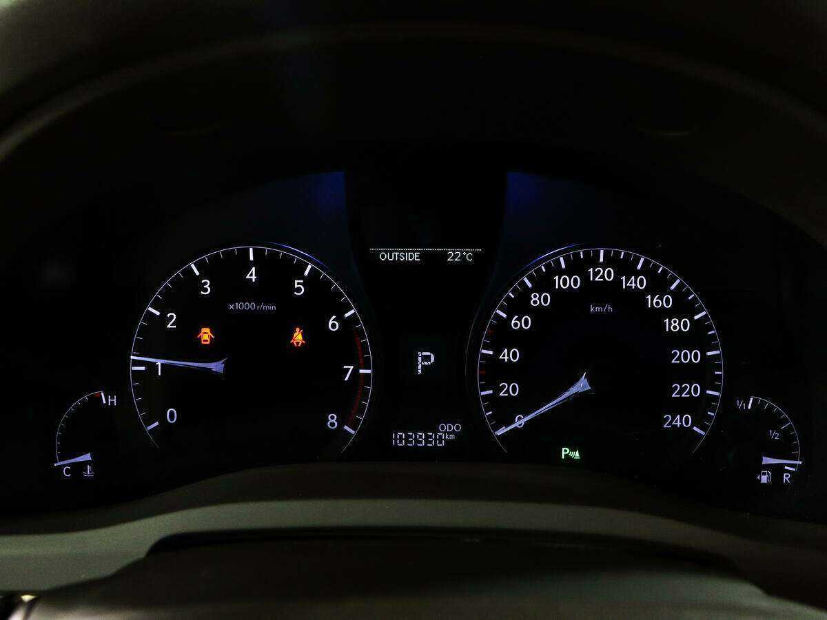 Lexus RX с пробегом — 2012 год. Фото: #17