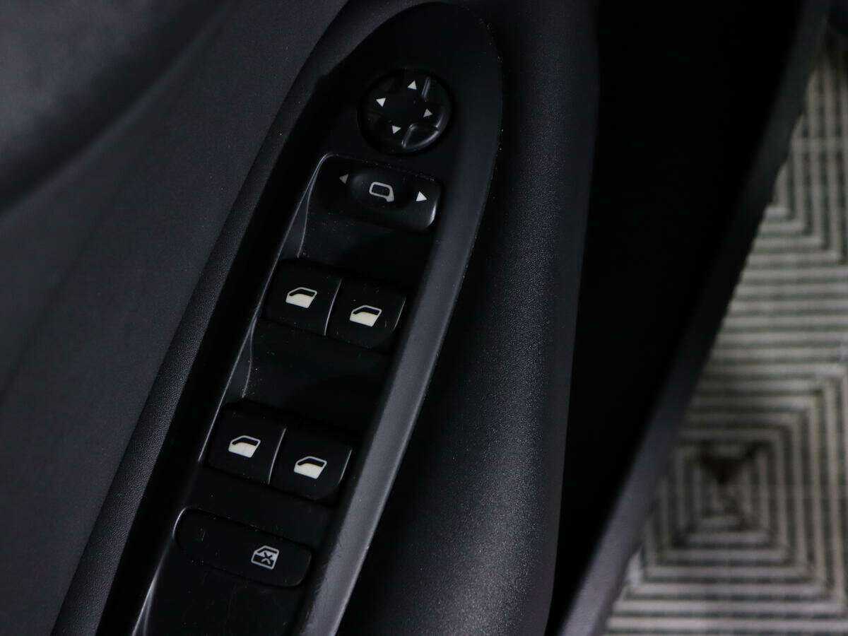 Citroen C4 с пробегом — 2013 год. Фото: #14