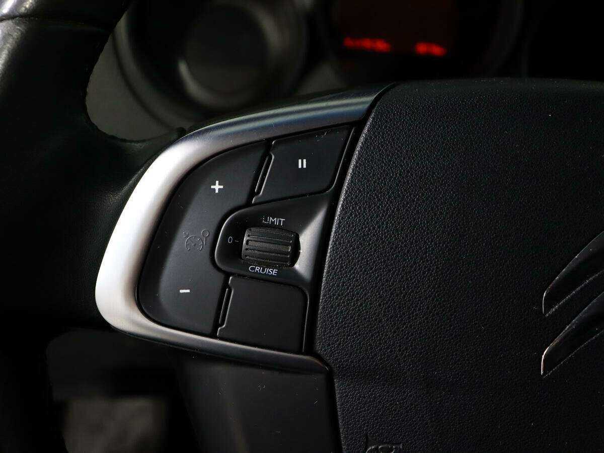 Citroen C4 с пробегом — 2013 год. Фото: #17