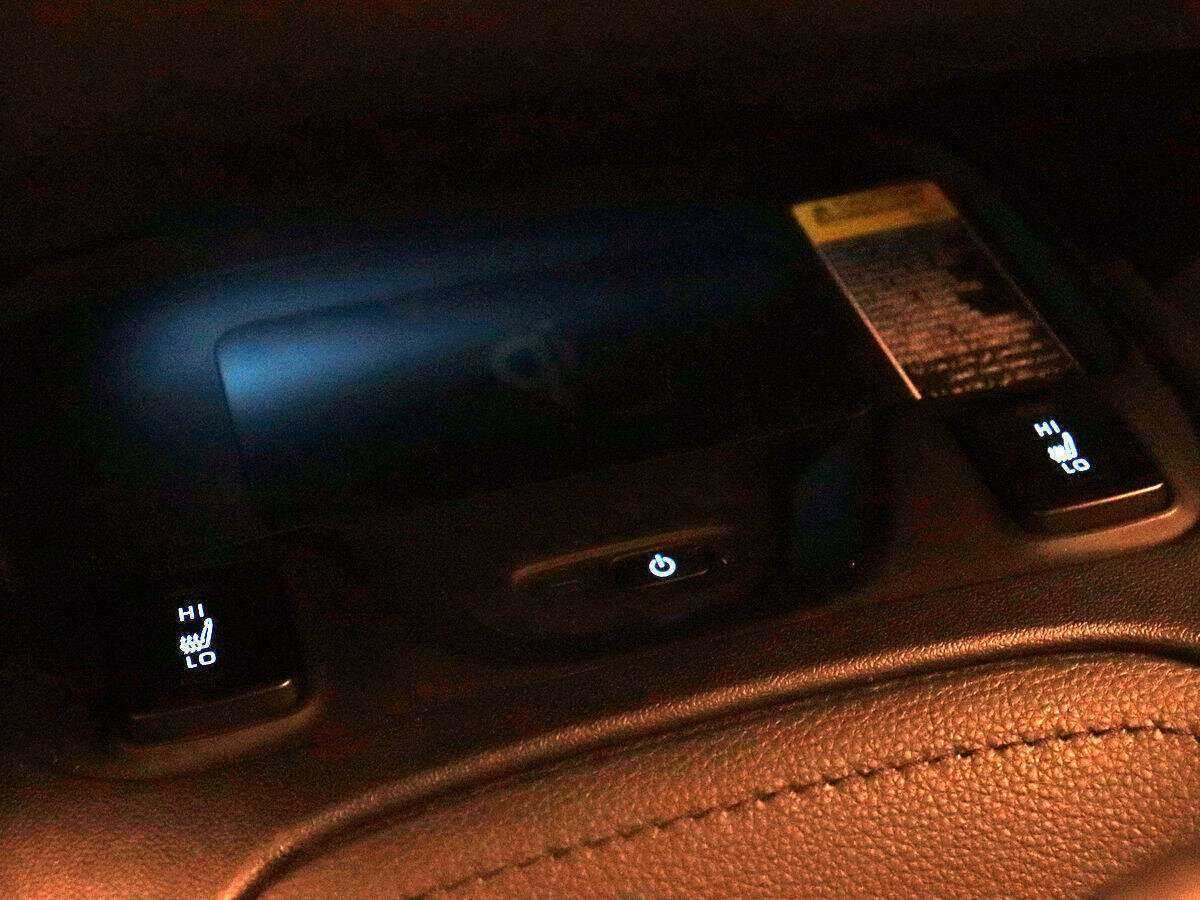 Toyota Corolla с пробегом — 2019 год. Фото: #14