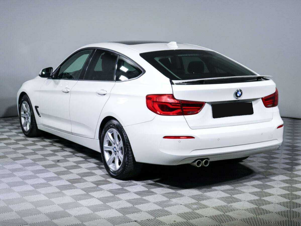 BMW 3 серии с пробегом — 2019 год. Фото: #4
