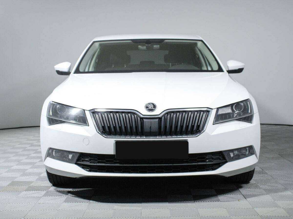 Skoda Superb с пробегом — 2017 год. Фото: #1
