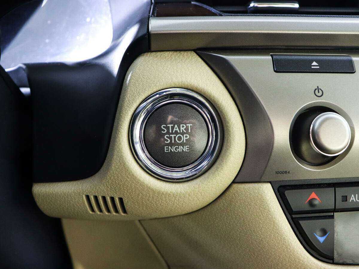 Lexus ES с пробегом — 2013 год. Фото: #21