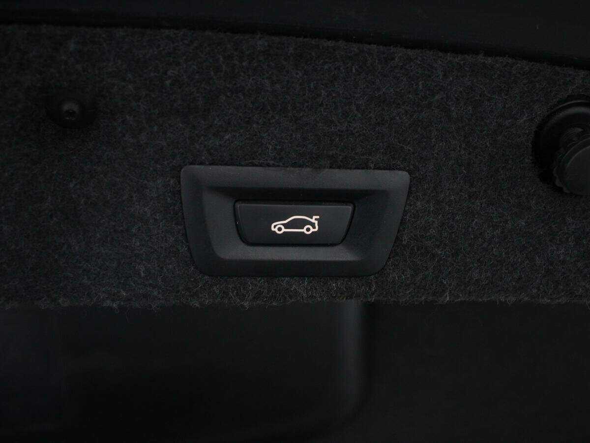 BMW 5 серии с пробегом — 2012 год. Фото: #12