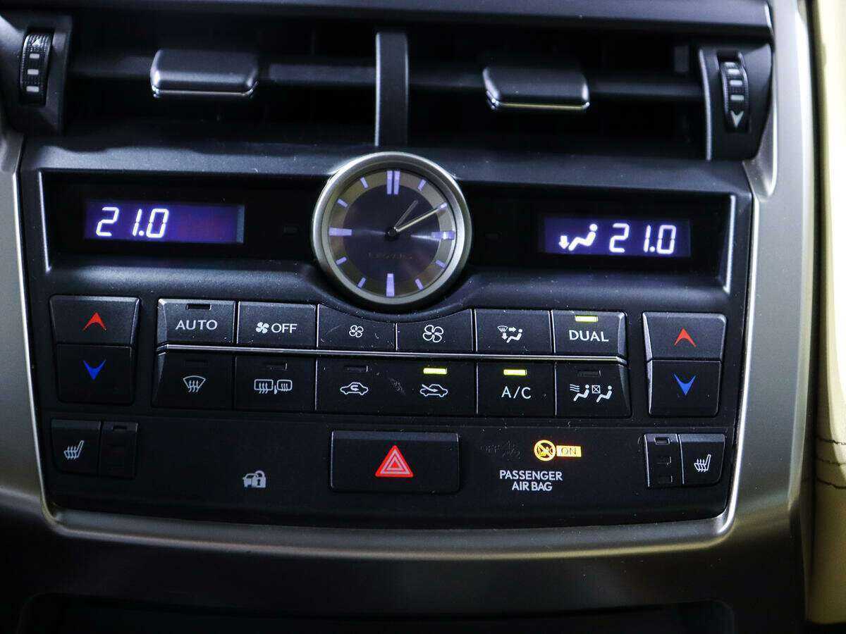 Lexus NX с пробегом — 2016 год. Фото: #17