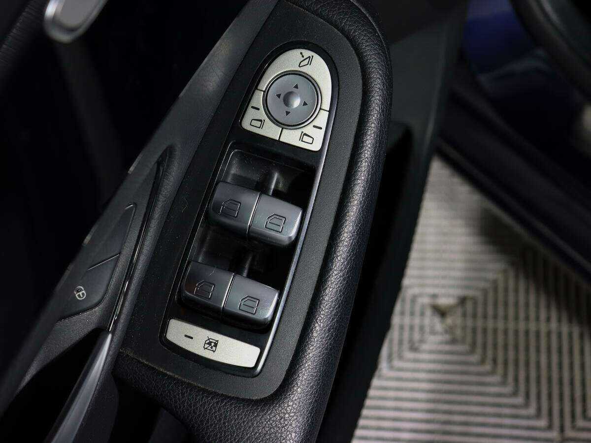 Mercedes-Benz C-Класс с пробегом — 2018 год. Фото: #12