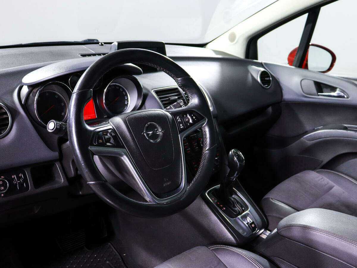 Opel Meriva с пробегом — 2012 год. Фото: #12