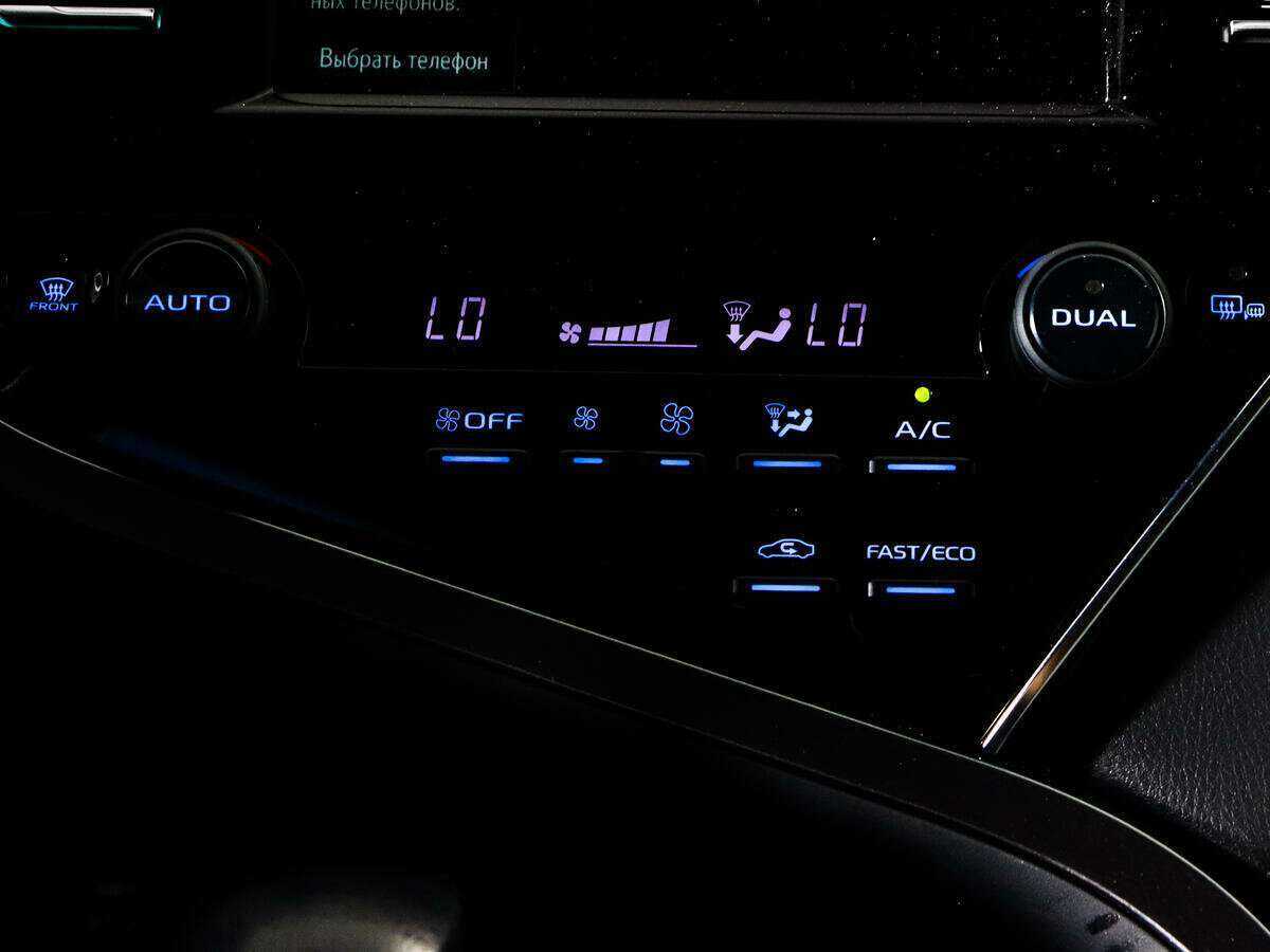 Toyota Camry с пробегом — 2020 год. Фото: #15