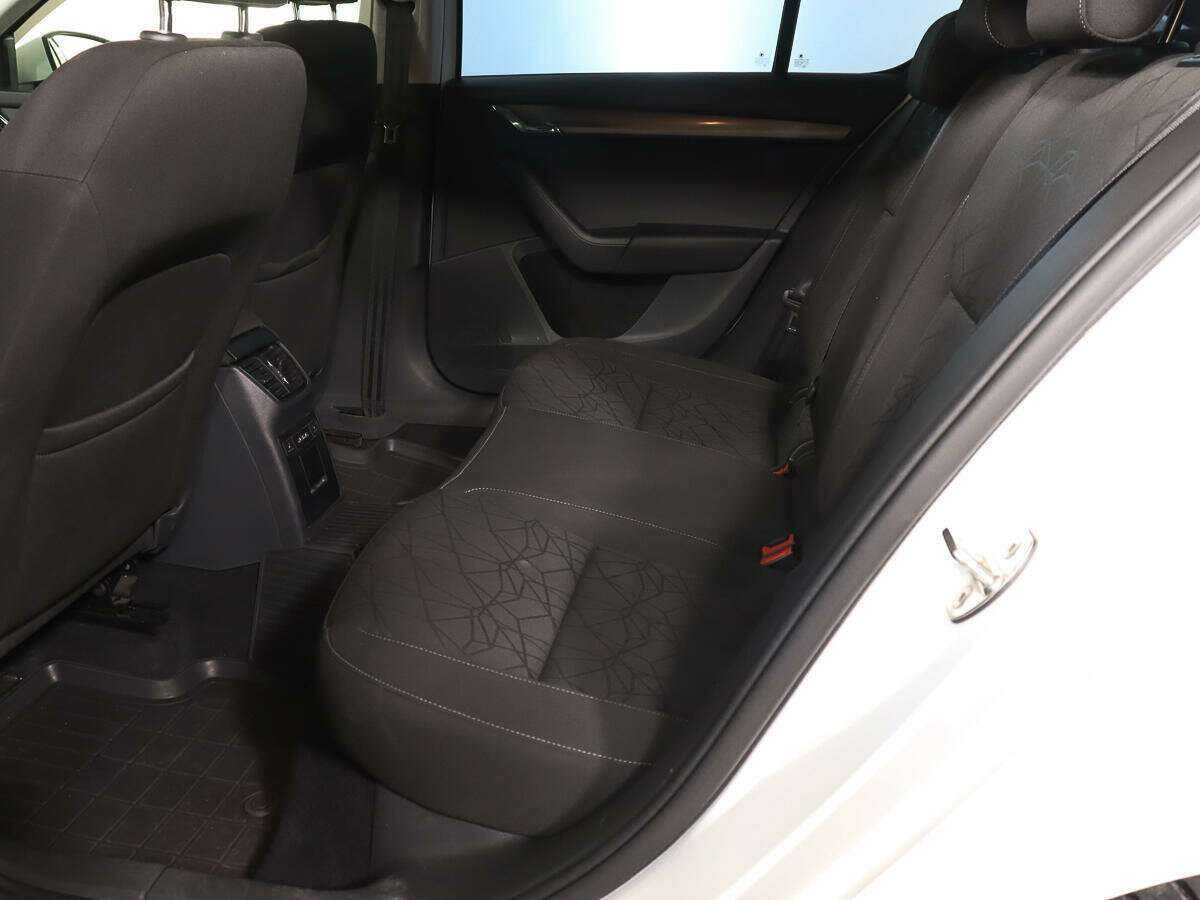 Skoda Octavia с пробегом — 2019 год. Фото: #8