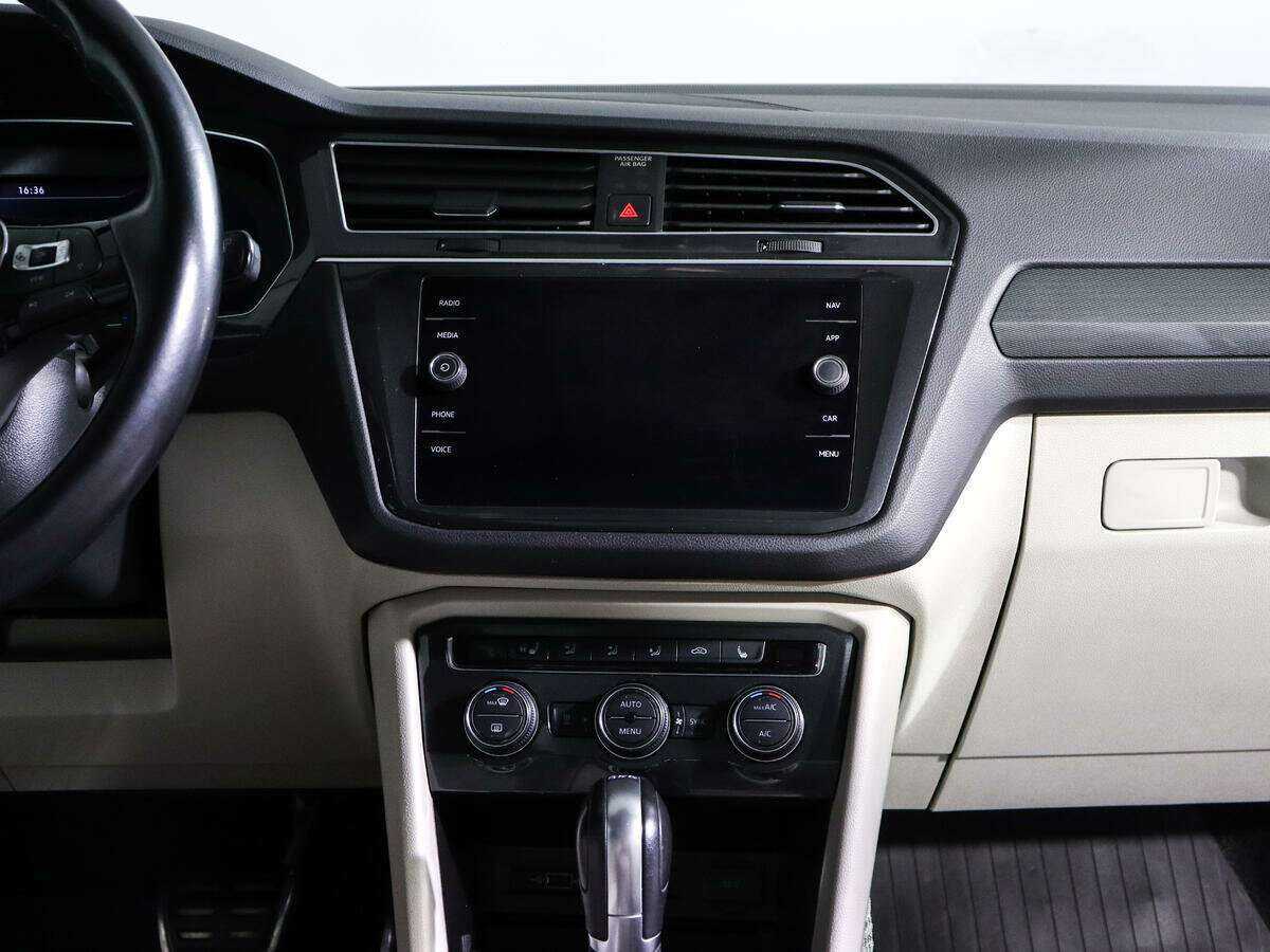 Volkswagen Tiguan с пробегом — 2018 год. Фото: #12