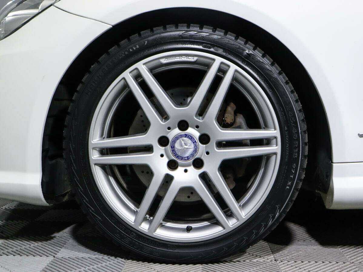 Mercedes-Benz E-Класс с пробегом — 2013 год. Фото: #12