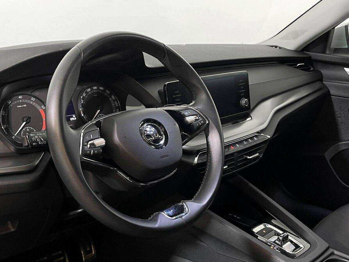 Skoda Octavia с пробегом — 2021 год. Фото: #12