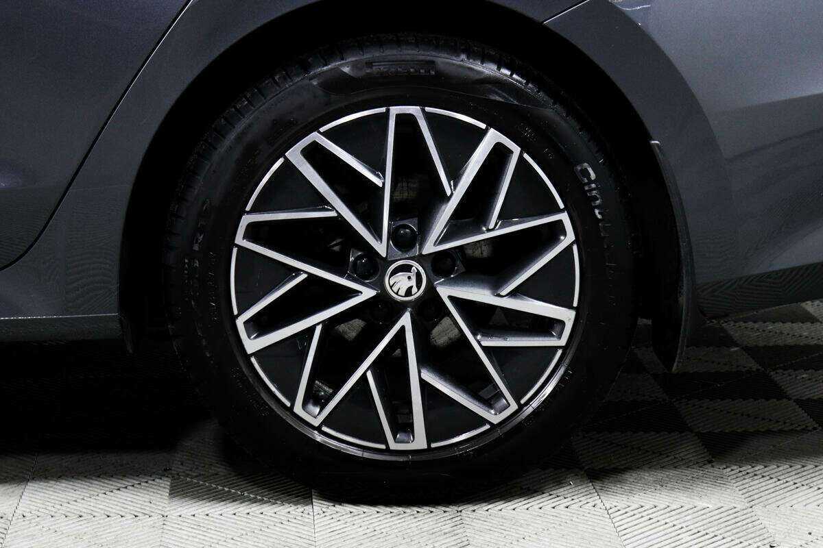 Skoda Octavia с пробегом — 2021 год. Фото: #12