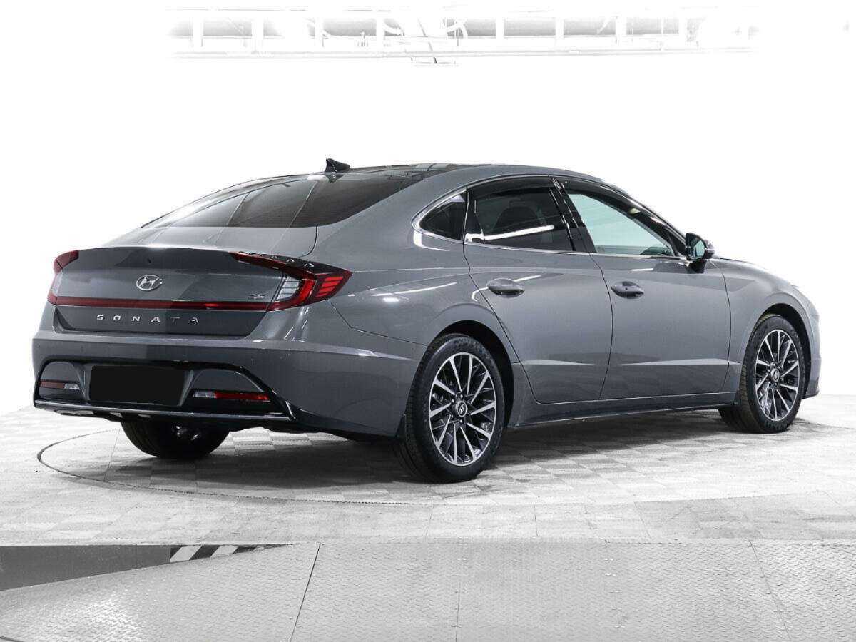 Hyundai Sonata с пробегом — 2022 год. Фото: #4