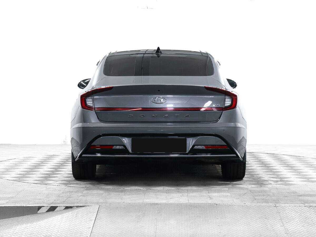 Hyundai Sonata с пробегом — 2022 год. Фото: #5