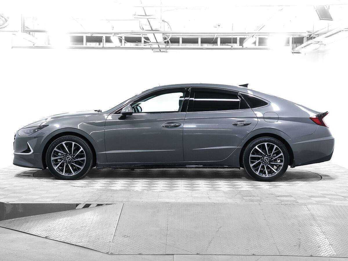 Hyundai Sonata с пробегом — 2022 год. Фото: #7