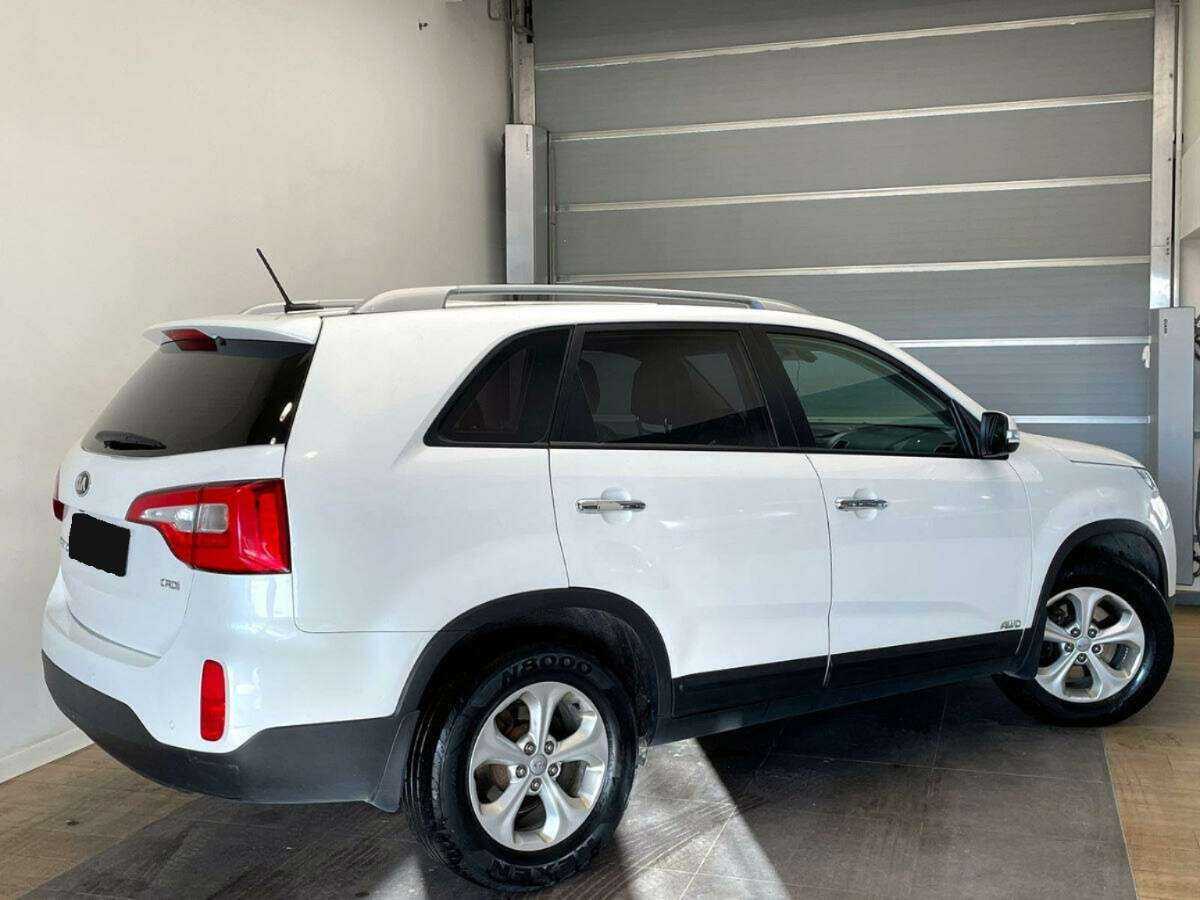 Kia Sorento с пробегом — 2015 год. Фото: #3