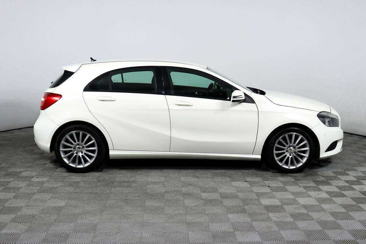 Mercedes-Benz A-Класс с пробегом — 2014 год. Фото: #3