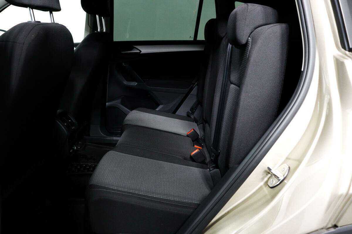 Volkswagen Tiguan с пробегом — 2021 год. Фото: #11