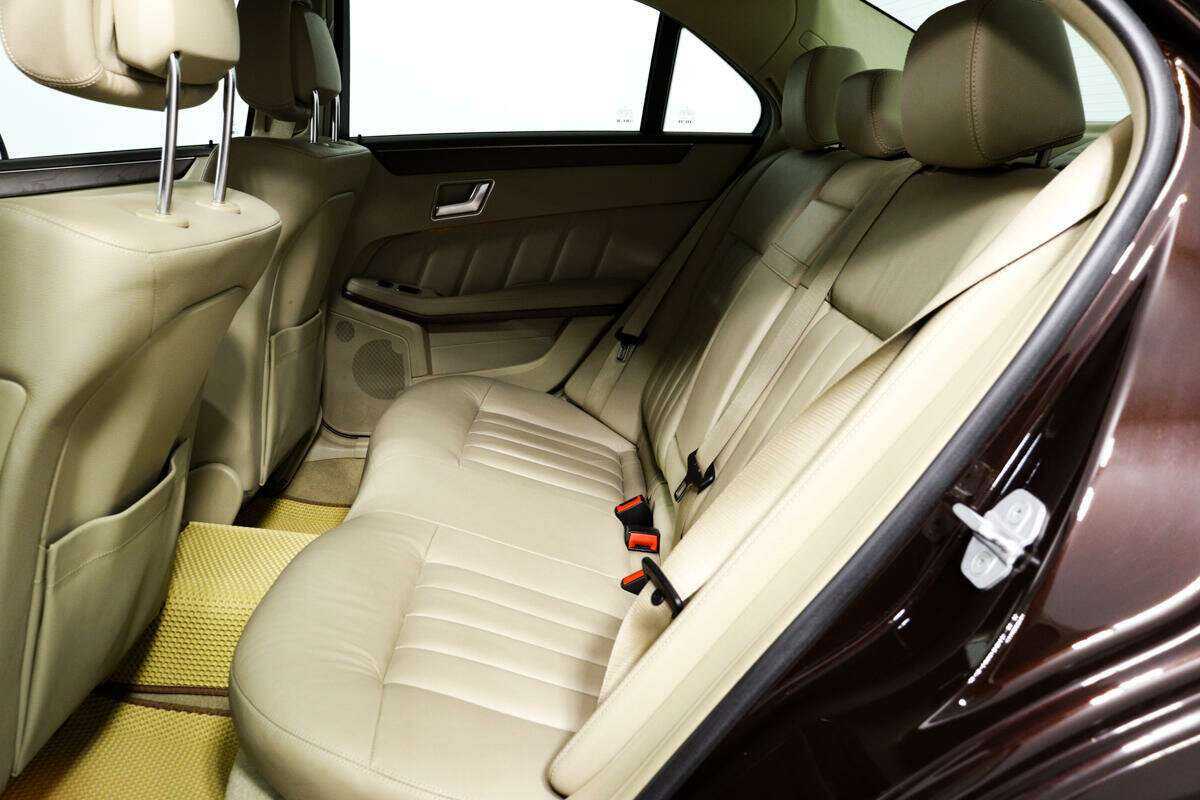 Mercedes-Benz E-Класс с пробегом — 2012 год. Фото: #11