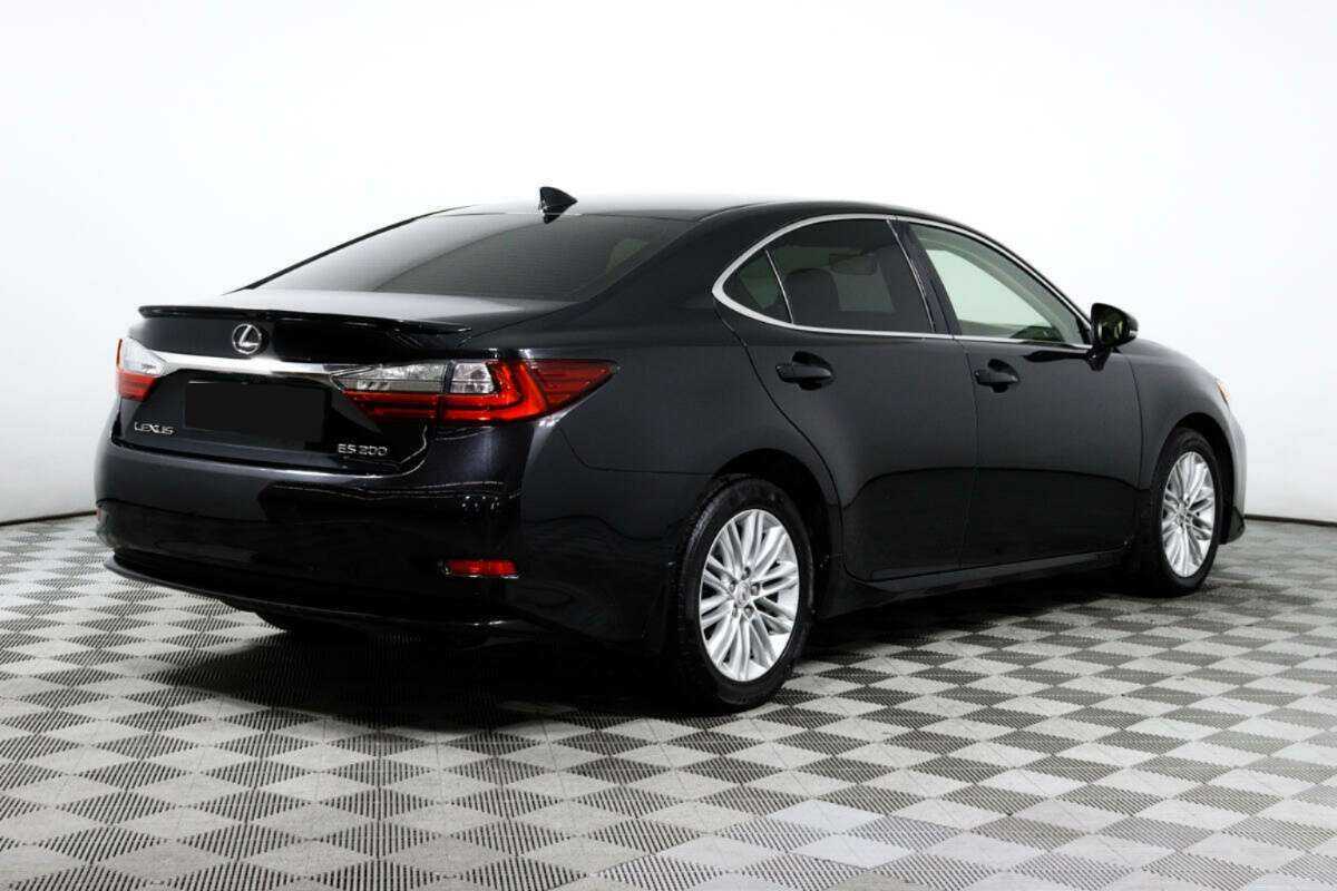 Lexus ES с пробегом — 2016 год. Фото: #4