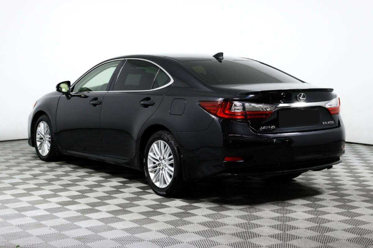 Lexus ES с пробегом — 2016 год. Фото: #6