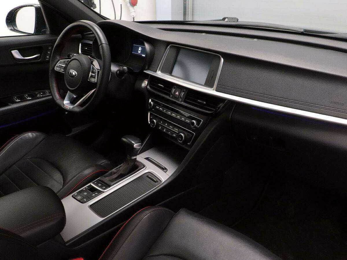Kia Optima с пробегом — 2018 год. Фото: #6
