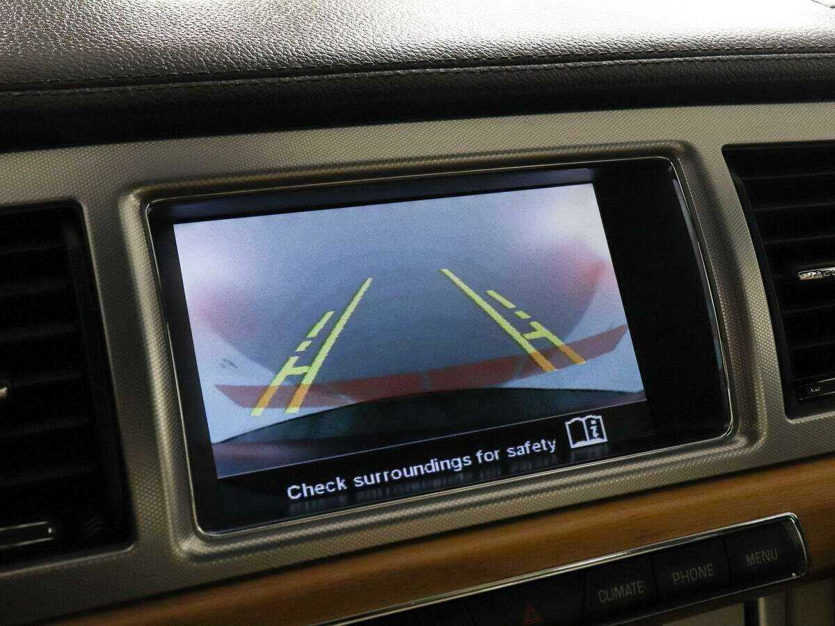 Jaguar XF с пробегом — 2014 год. Фото: #15