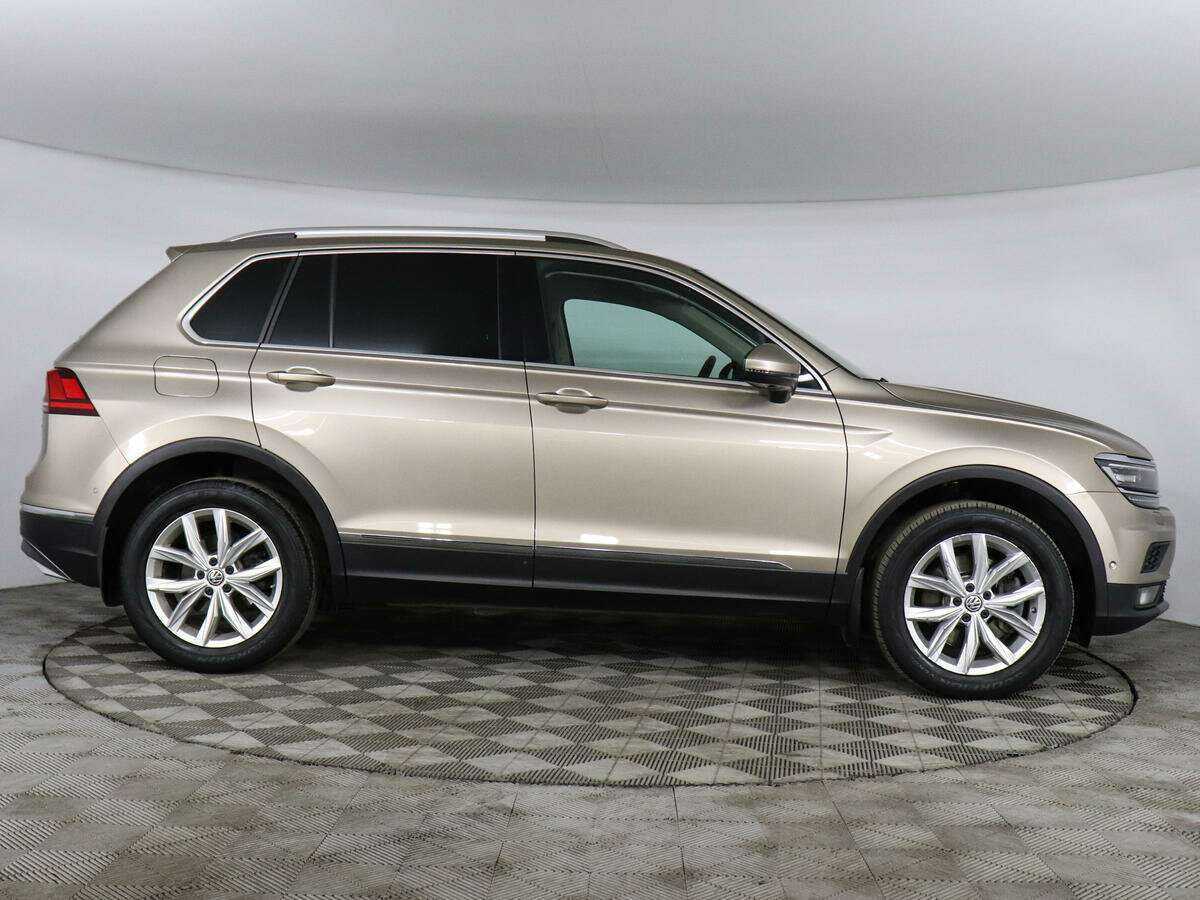 Volkswagen Tiguan с пробегом — 2017 год. Фото: #3