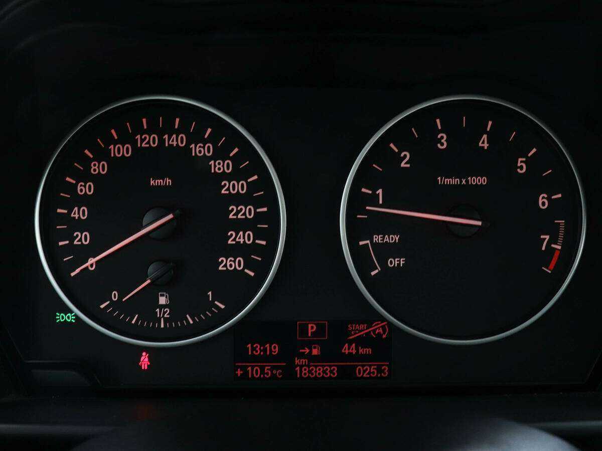 BMW 1 серии с пробегом — 2013 год. Фото: #9