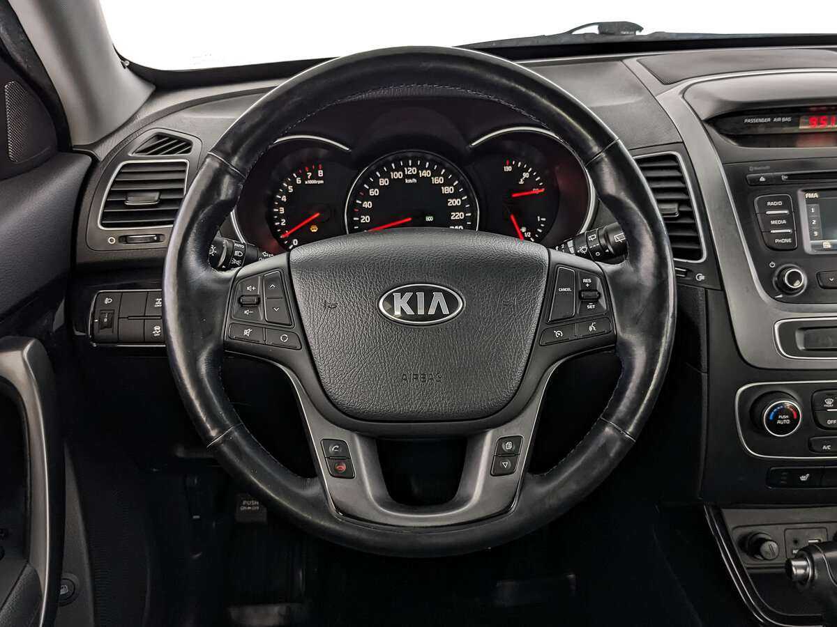Kia Sorento с пробегом — 2017 год. Фото: #18