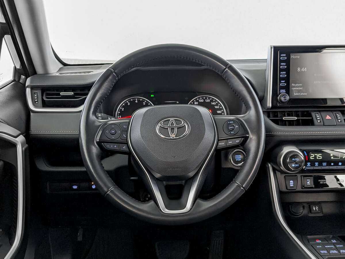 Toyota RAV4 с пробегом — 2020 год. Фото: #16