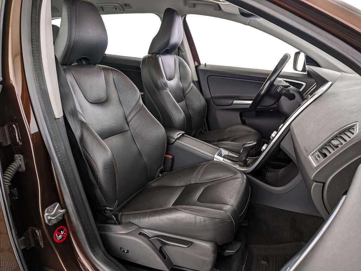 Volvo XC60 с пробегом — 2015 год. Фото: #19