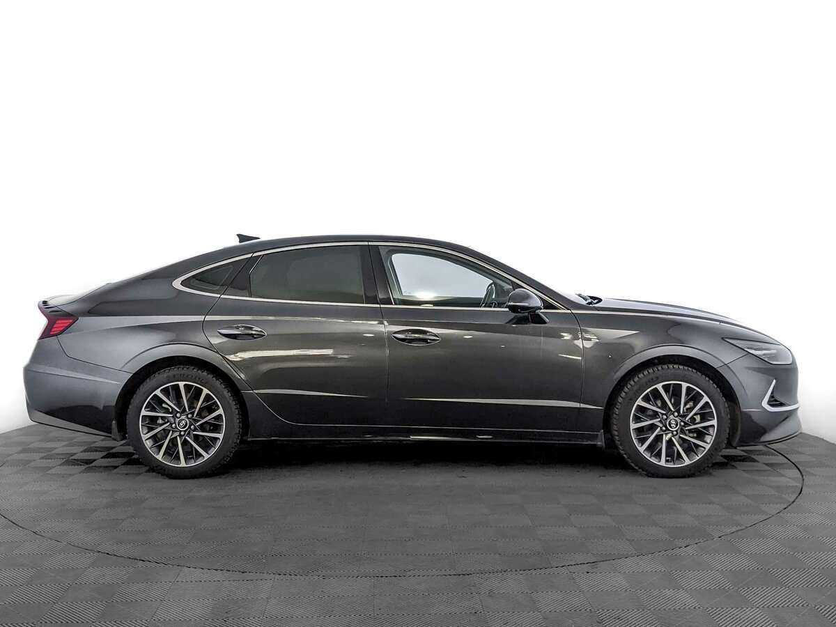 Hyundai Sonata с пробегом — 2022 год. Фото: #3