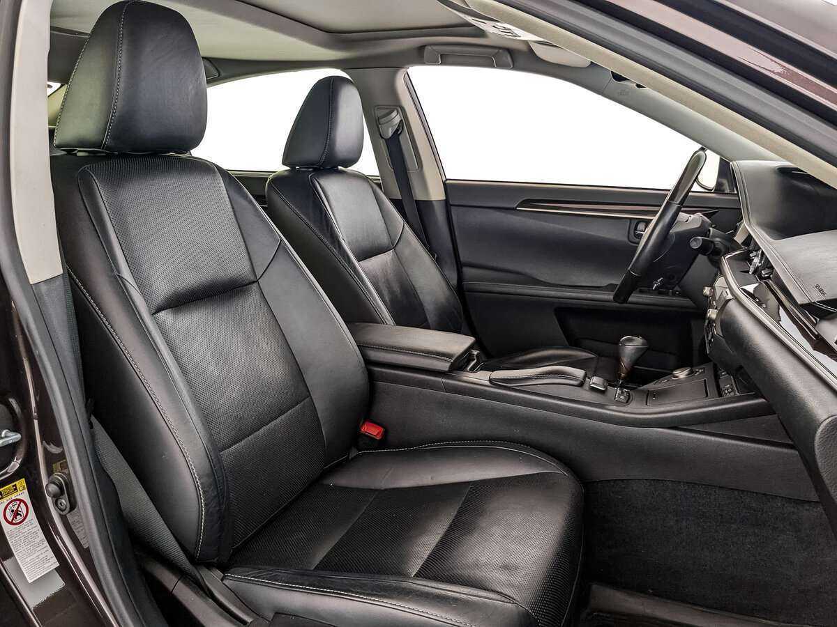 Lexus ES с пробегом — 2014 год. Фото: #20