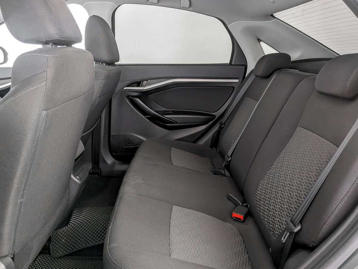 Lada (ВАЗ) Vesta с пробегом — 2021 год. Фото: #9