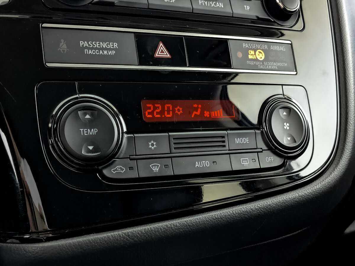 Mitsubishi Outlander с пробегом — 2019 год. Фото: #16