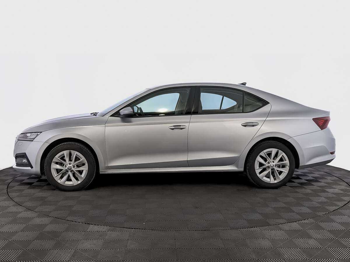 Skoda Octavia с пробегом — 2021 год. Фото: #6