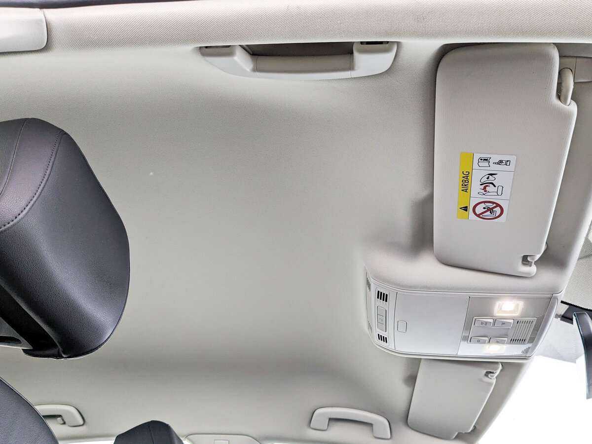 Volkswagen Passat с пробегом — 2017 год. Фото: #22