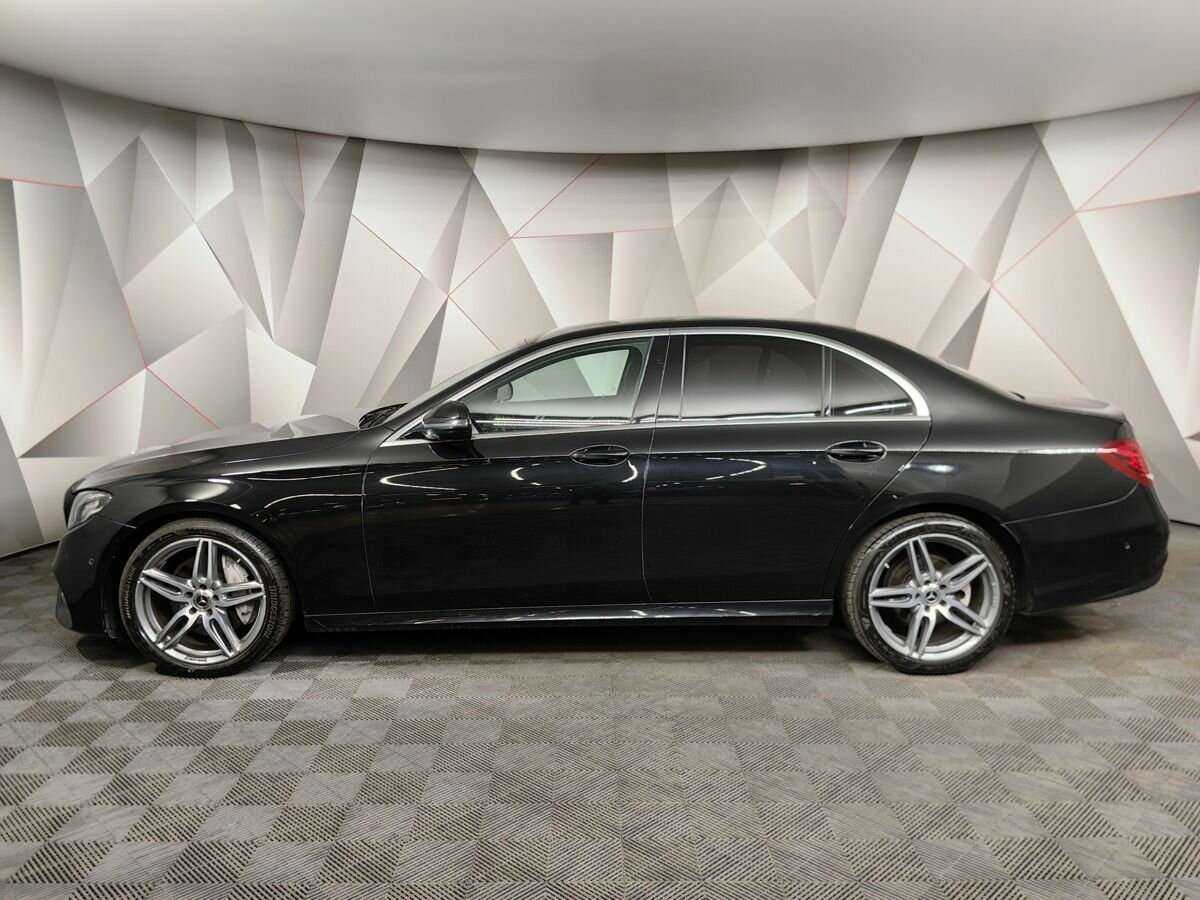 Mercedes-Benz E-Класс с пробегом — 2017 год. Фото: #4