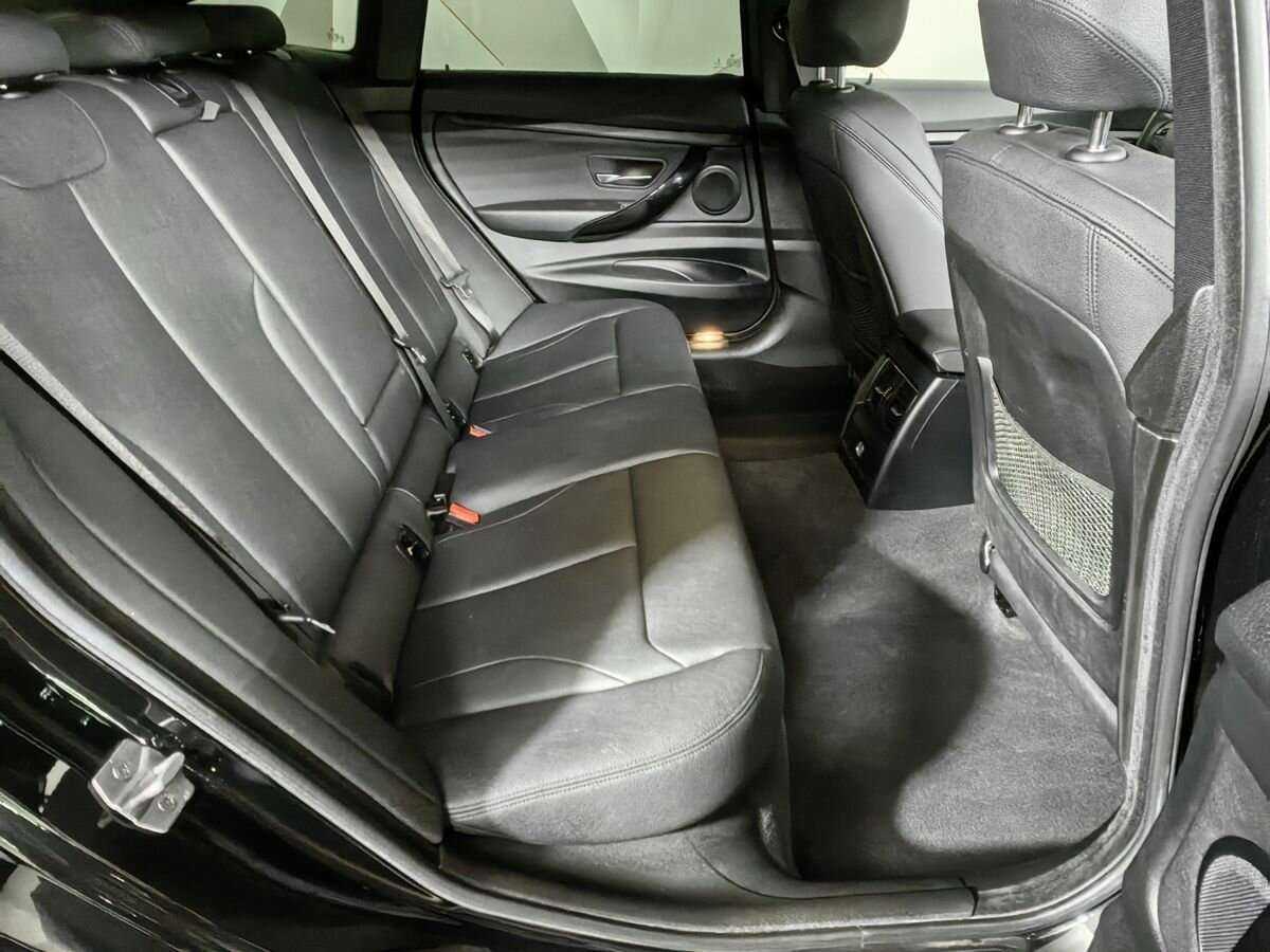 BMW 3 серии с пробегом — 2019 год. Фото: #11