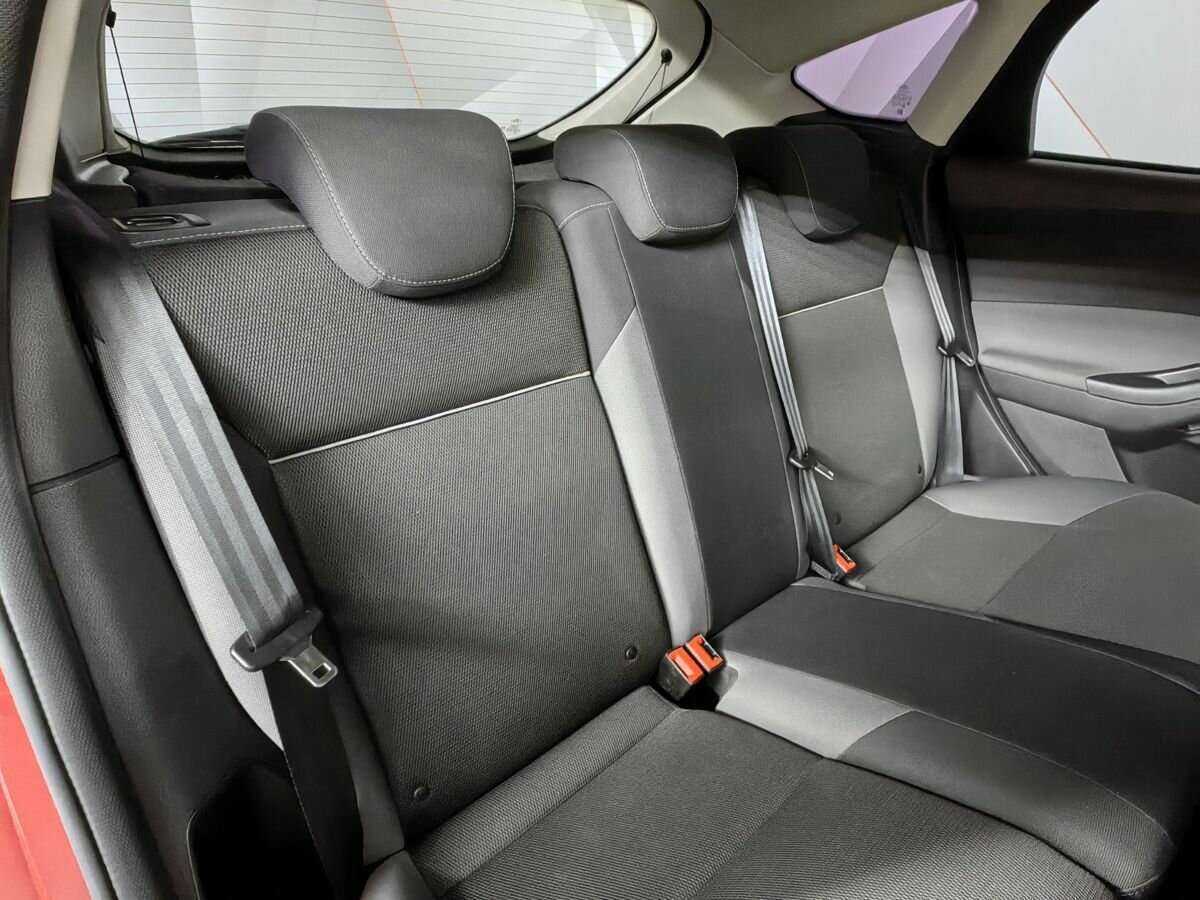 Ford Focus с пробегом — 2013 год. Фото: #12