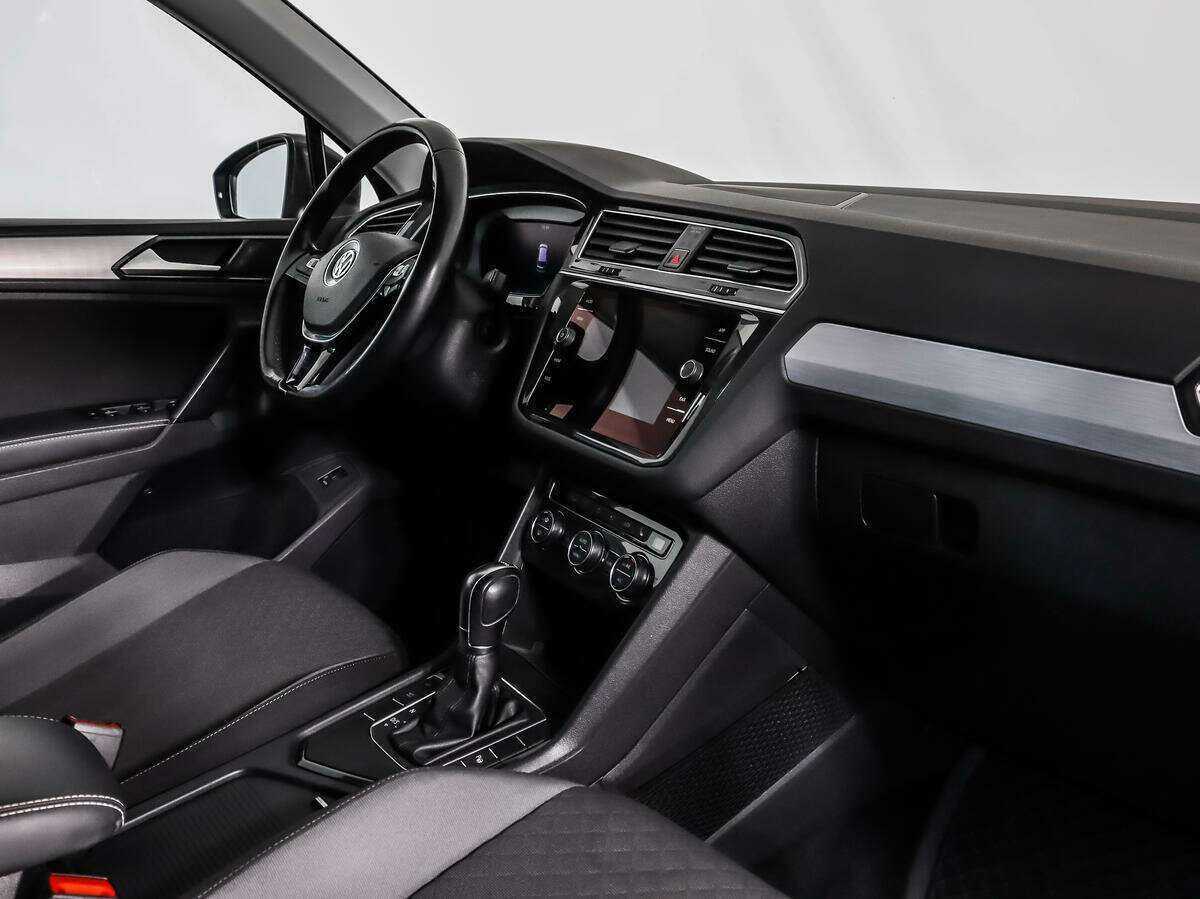 Volkswagen Tiguan с пробегом — 2017 год. Фото: #11