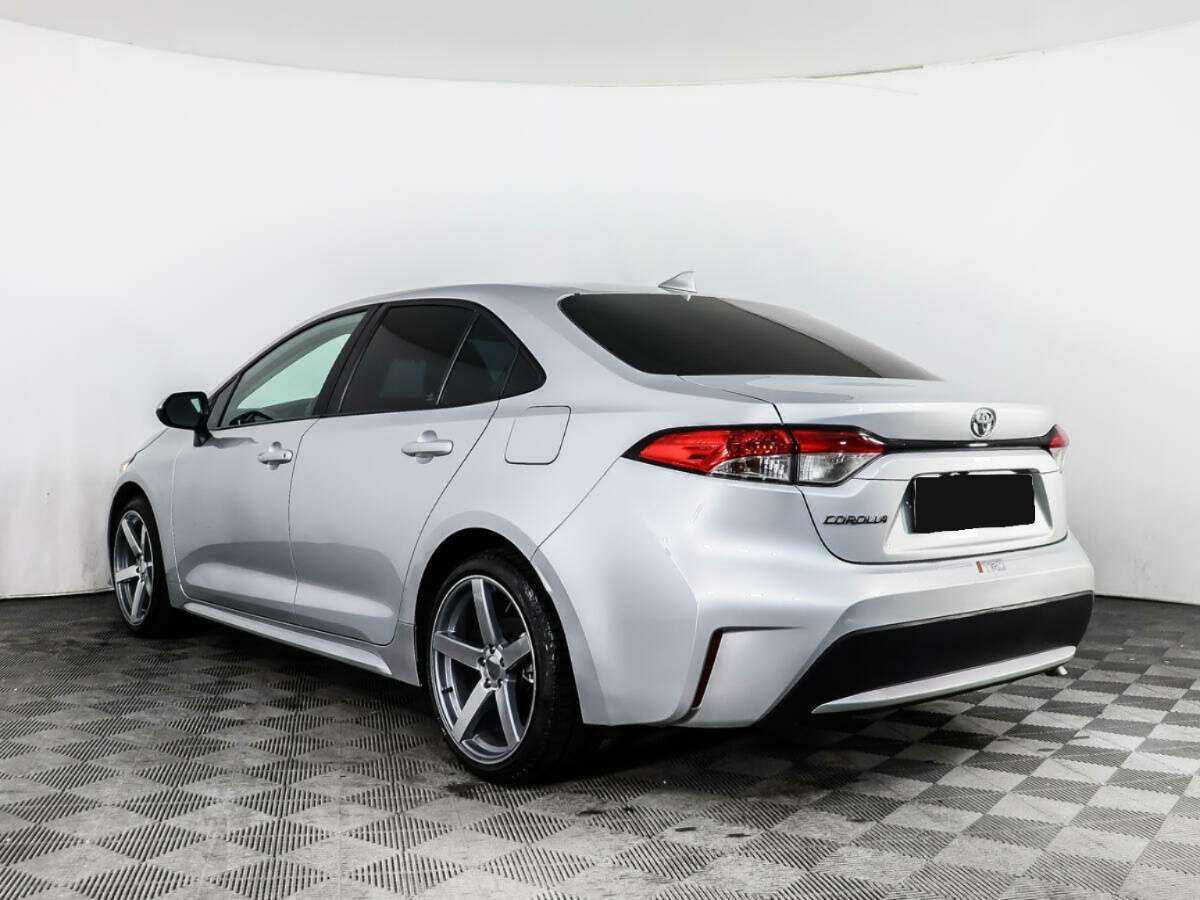 Toyota Corolla с пробегом — 2021 год. Фото: #6