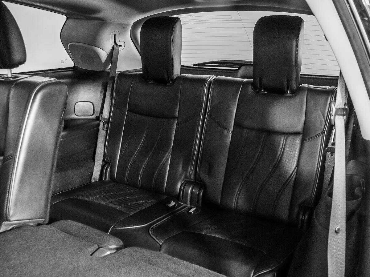 Infiniti JX с пробегом — 2013 год. Фото: #13