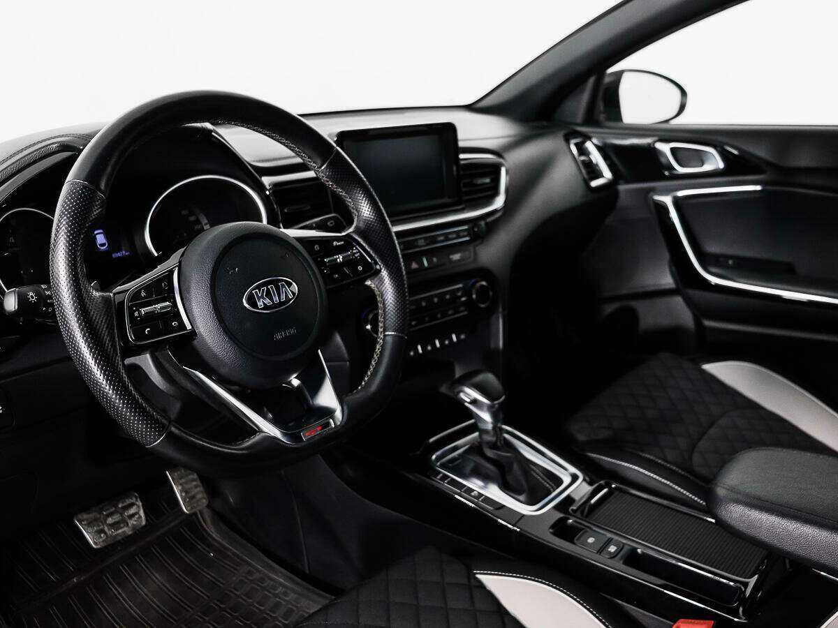 Kia Proceed с пробегом — 2019 год. Фото: #8