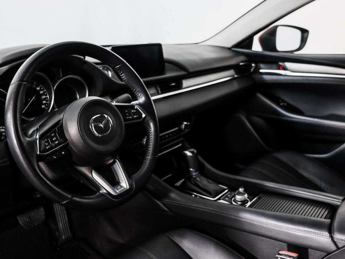 Mazda 6 с пробегом — 2018 год. Фото: #8