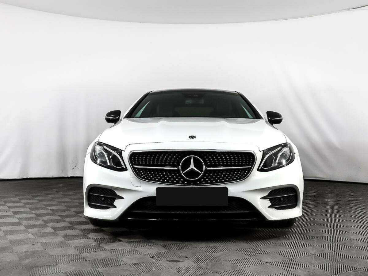Mercedes-Benz E-Класс с пробегом — 2017 год. Фото: #1